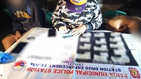 ILOILO. Police Regional Office - Western Visayas seizes P1 million worth of suspected shabu and arrests 10 individuals in 24-hour anti-drug operations.