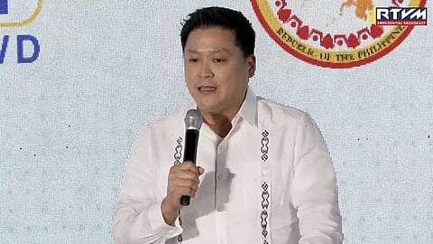 Ayuda alang sa naigo sa linog nagpadayon