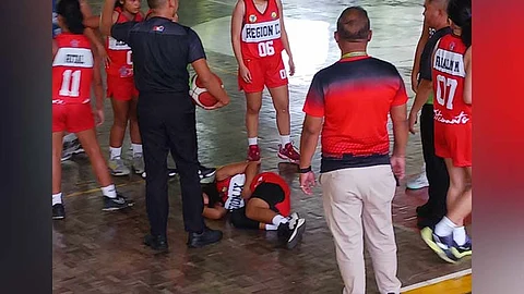 CV distaff cagers annihilate Zambo 5