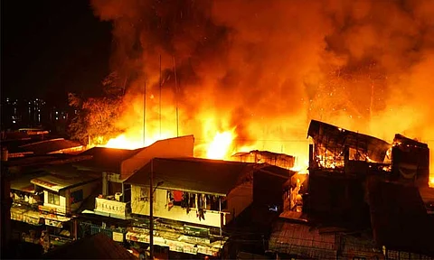 A fire brokeout on Saturday night, July 13 near Dapsa, Magallanes, Davao City. Fire and emergency groups are currently responding to the situation. Cause of fire is yet to be determined. The Bureau of Fire Protection (BFP) Davao confirmed that two people died.