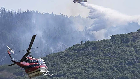 Massive wildfire ravages California