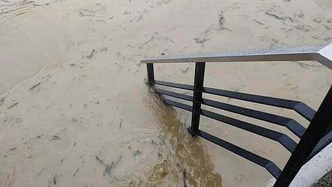 APEKTADO: Ang Barangay La Purisima Concepcion, Dakbayan sa Bogo maoy grabeng naapektohan sa pagsuyla sa tubig sa sapa niadtong Dominggo sa kaadlawon, Septiyembre 1, 2024. /