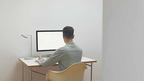 Moises: The quiet path to a promotion