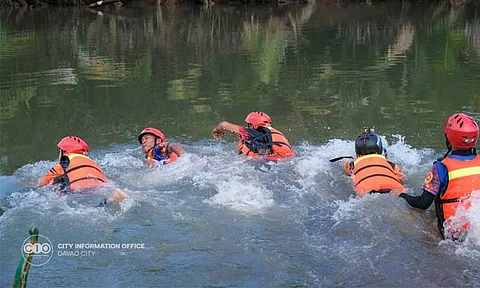 The City Government of Davao through the Davao City Disaster Risk Reduction and Management Office (CDRRMO) conducted a River-wide Flood Simulation Exercise on Saturday, September 21. This was participated by members of Barangay Disaster Risk Reduction Management Council (DRRMC) and volunteers situated near Lipadas River.
