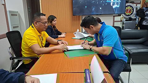 CEBU. Daanbantayan Mayor Sun Shimura files his certificate of candidacy at the Commission on Elections Cebu Province office on Thursday, October 3, 2024.