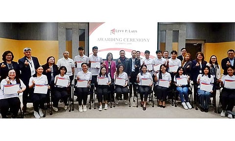LPL Foundation awards scholarships to 17 students