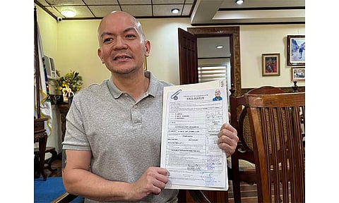 Macabebe Mayor, VM unopposed in 2025 polls
