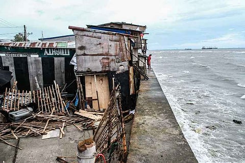 CEBU. Residents of the coastal area of Barangay Dumlog in Talisay City returned to their homes on Wednesday, October 23, 2024, to assess and repair damage caused by strong waves brought by Tropical Storm Kristine. Evacuated for their safety on Monday night, October 21, these residents now face significant challenges as they work to restore their properties.