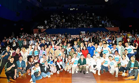 I am MAD volunteers together with participants of MAD Talks Padayon 2024.