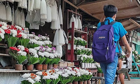 Prices of candles, flower remain stable