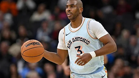 Paul climbs to second in NBA career assists