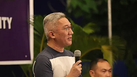Cortes mi-file og protesta sa resulta sa eleksiyon