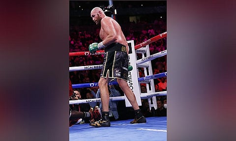 Car accident maoy hinungdan
nga mobalik pag-away si Fury