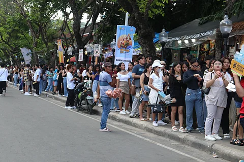 Dul-an sa 800 ka polis gipabantay sa concert