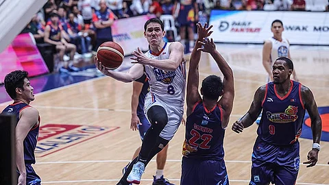 Road Warriors mitaas ang purohan sa q’finals
