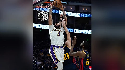 Warriors gilupig sa rival Lakers