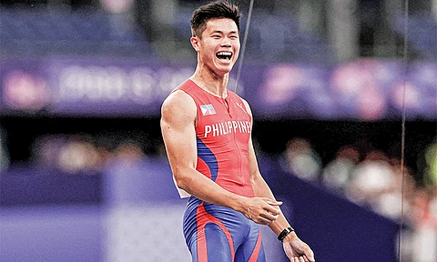 Obiena misakmit sa labing una niyang gold sa 2025