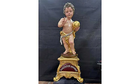 Salvador Mundi. Willy Layug's depiction of the child Jesus, which will be included in the upcoming Manila Cathedral Exhibit.