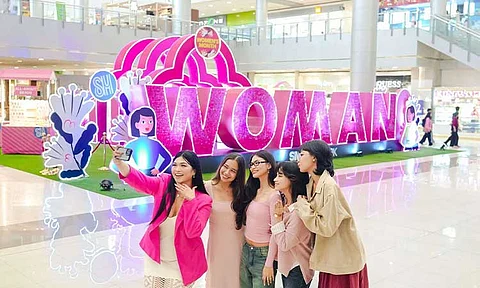 Round up your girl friends and snap Insta-worthy shots at the Women’s Month Photo Spot at SM City Clark – because every moment deserves a picture-perfect memory.