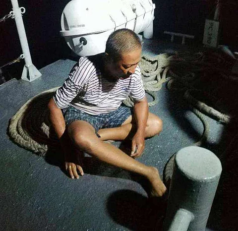 ZAMBOANGA. Troops aboard BRP-Jose Loor Sr. (PC-390) of the Philippine Navy rescue 26 of the 32 passengers of a wooden-hulled vessel that sank on the waters of Tawi-Tawi on Sunday, March 16. A photo handout shows one of the rescued passengers seated aboard PC-390 after they were rescued.