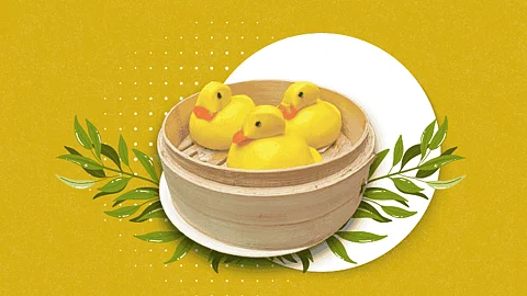 STEAMED SALTED EGG BUNS