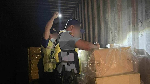 Drayber sikop sa P2.5M smuggled sigarilyo