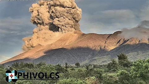 Kanlaon Volcano erupts anew