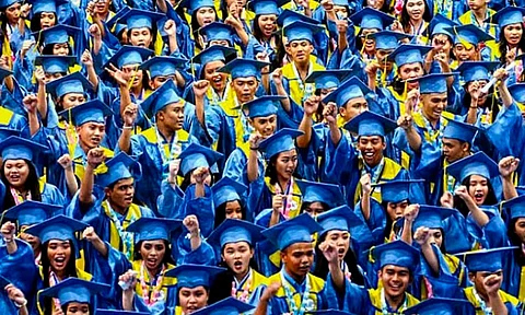Politiko gipasidan-an di gamiton ang grad rites sa pangampaniya