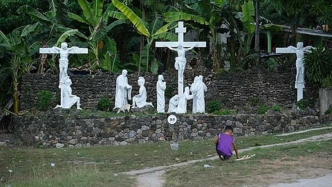 Sacred sites beckon faithful