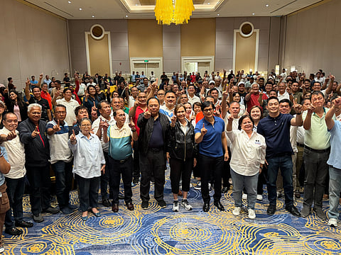 CENTRAL LUZON FOR ABALOS
Political leaders from the seven provinces of Central Luzon endorse the senatorial bid of Benhur Abalos during a gathering held at the Royce Hotel on April 11. - Princess Clea Arcellaz