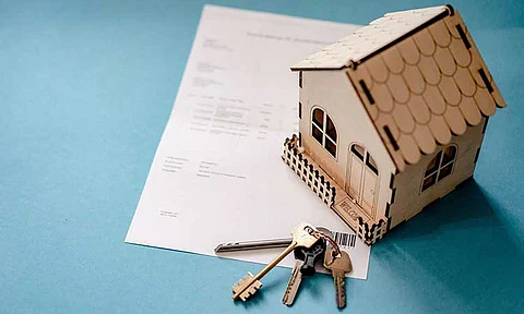 Creba: Engaging in real estate selling sans credentials violates law