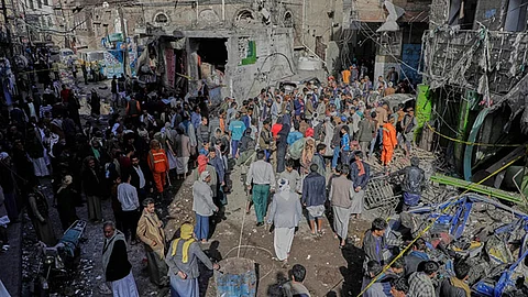 US Airstrikes kill 12 in Yemen