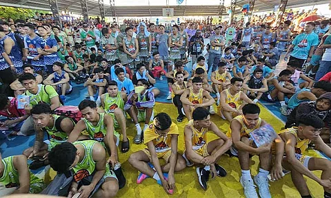 TATAY BONG-BOKING CUP
Businessman Rodolfo 'Tatay Bong' Pineda and Former Mabalacat City Mayor Marino ' Boking ' Morales lead the opening of the Tatay Bong- Boking Cup Basketball tournament at the San Rafael covered court in Barangay Mabiga on Sunday. Some 27 teams from different barangays joined the tournament. Vice Mayor Geld Aquino and other officials attended the opening ceremony.
Photos by Chris Navarro