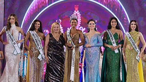 Alexie Brooks of Iloilo wins Miss Eco International 2025 in Egypt