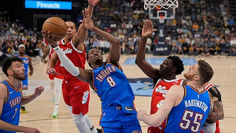 Thunder sulod na sa West semis
