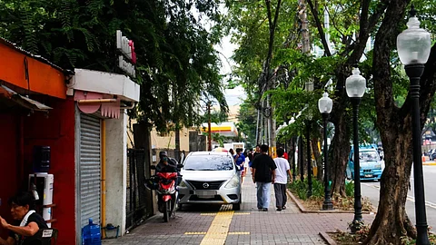 Council urges CCTO to prevent sidewalk parking