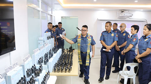 Eastern Visayas police units receive new radio system
