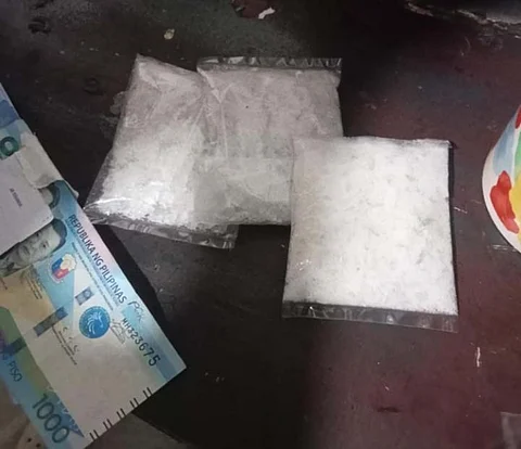 ZAMBOANGA. Authorities have arrested one person and seized over P1 million worth of illegal drugs in an anti-drug operation on Tuesday, April 29, on Aquino Drive, Canelar village, Zamboanga City. Seized from the suspect were some 150 grams of suspected shabu and P1,000 marked money.