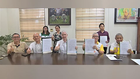 Lacson inks solar power project