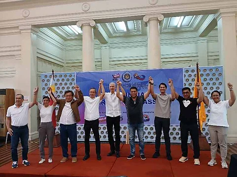 NEGROS. The Provincial Board of Canvassers (PBOC) in Negros Occidental proclaimed the newly elected top officials in the province at the Capitol Social Hall in Bacolod City Tuesday afternoon, May 13.