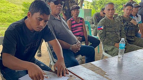 ZAMBOANGA. The 602nd Infantry Brigade, together with other stakeholders, facilitates the signing of a peace pact between two warring clans of Konti and Sabuo of Macabenban village, Carmen, North Cotabato, on Monday, May 19, 2025. (SunStar Zamboanga)