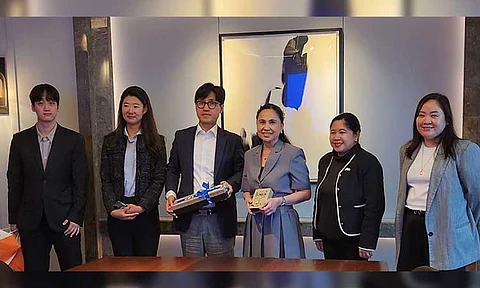 In the photo from left to right, Sung Eun Kim, global development team leader, associate Han Seul Choi, Global Department managing director Lee Kwon Hyoung, Philippine Trade and Industry Secretary Cristina A. Roque, Ambassador Maria Theresa B. Dizon-De Vega, and DTI-PTIC Seoul Commercial Counsellor Charmaine Mignon S. Yalong.