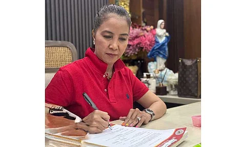 Reelected City of San Fernando Mayor Vilma Caluag said she performs her duties as usual despite the election protest filed by her political opponent, Mylyn Pineda-Cayabyab.- Princess Clea Arcellaz