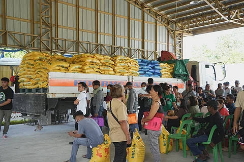 1,250 dialysis patients get
aid from Pineda family