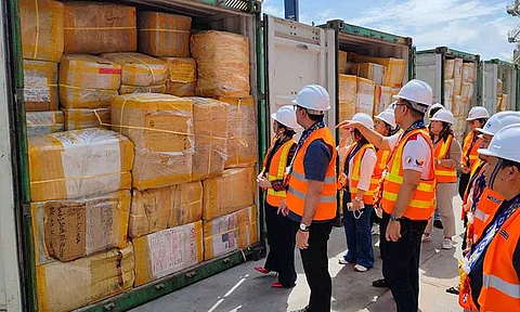 DMW, BOC return ‘abandoned’ balikbayan boxes to owners