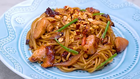 Simpol: Charlie Chan Chicken Pasta Recipe