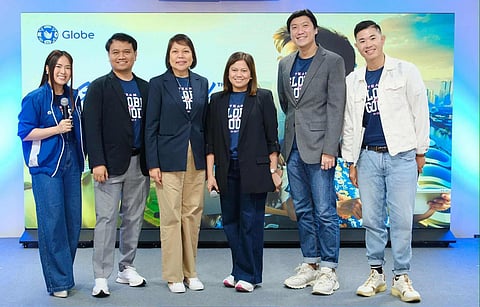 (L–R): Ai dela Cruz, Team Globe of Good ambassador; Mark Pasaylo, Globe Platinum Head; Yoly Crisanto, Globe Chief Sustainability and Corporate Communications Officer; Givielle Florida, Globe Prepaid Head; Eric Tanbauco, Globe Consumer Mobile Business Head; and Luigi Tan, Globe Media and Performance Manager.