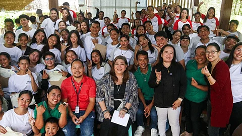 Garcia urges young Filipinos to engage in organic farming