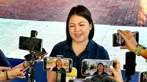 ILOILO. Mayor-elect Raisa Treñas announces a P130 daily wage hike for Iloilo City Hall's casual employees and salary increases for regular staff under SSL 6, effective August 2025, during the World Environment Day celebration.