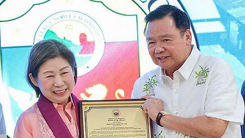 ILOILO. Tessie Sy-Coson, Vice Chairperson of SM Investments Corporation and Chairwoman of BDO Unibank, receives the title of Adopted Daughter and Honorary Mayor of Iloilo City from Iloilo City Mayor Jerry Treñas on June 5, 2025, for her vital role in SM’s long-term investments that have fueled the city’s economic growth and development.